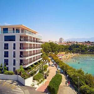 Harmony 4*, Spalato Croazia