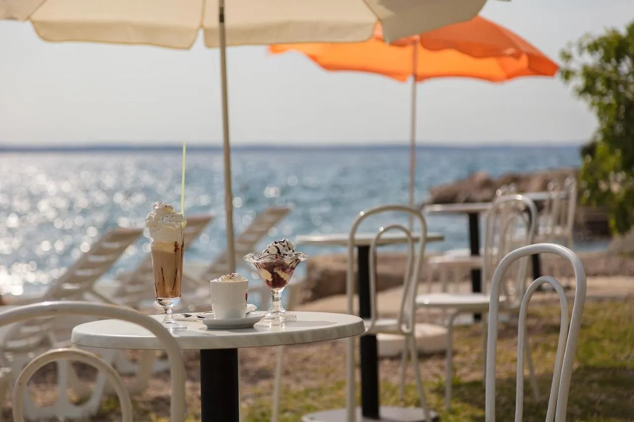 Bed and Breakfast Pansion Andelko Starigrad Paklenica 0*,  Chorwacja
